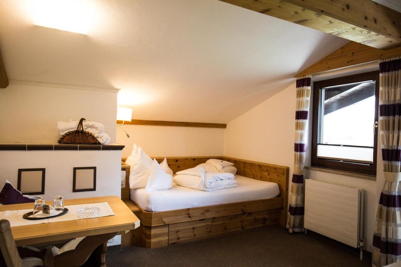 Landhaus Schnoeller Tannheim Esterno foto